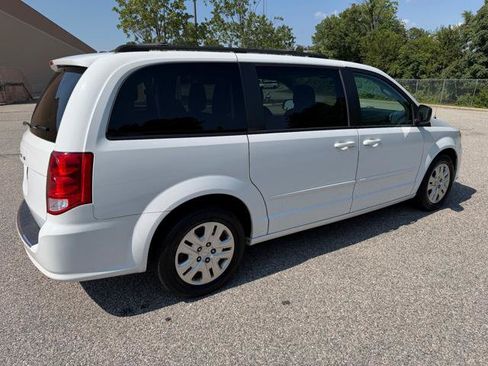 Used 2017 Dodge Grand Caravan SE w/ Power Window Group FWD image 41