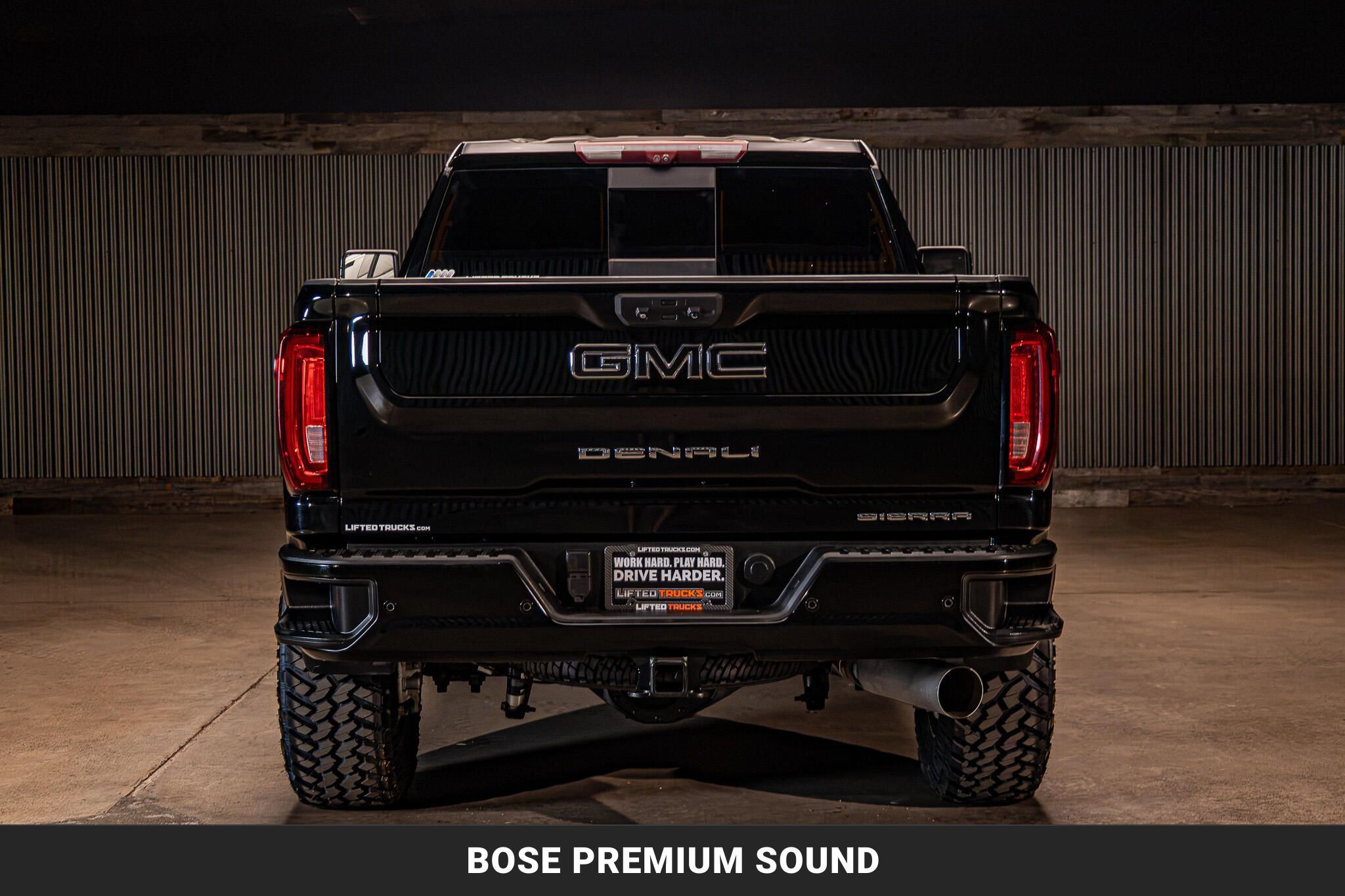 Used 2022 GMC Sierra 3500 Denali w/ Denali Ultimate Package AWD/4WD image 8