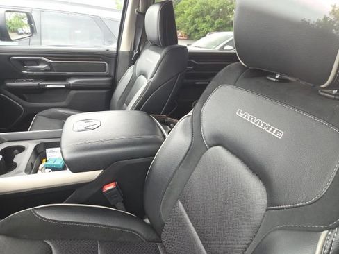 Used 2022 RAM 1500 Laramie AWD/4WD image 5