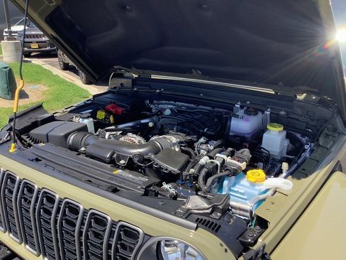 New 2025 Jeep Gladiator Sport image 41