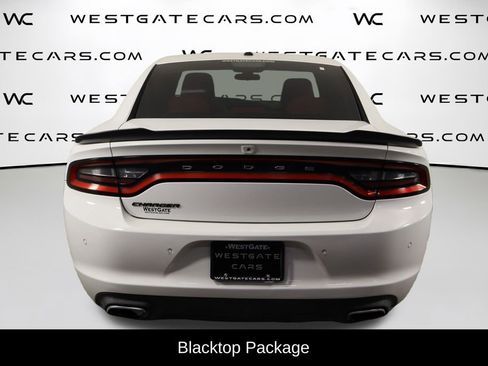 Used 2018 Dodge Charger SXT w/ Blacktop Package image 4