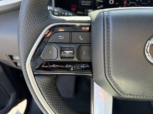 Used 2025 Toyota Tundra Platinum image 24