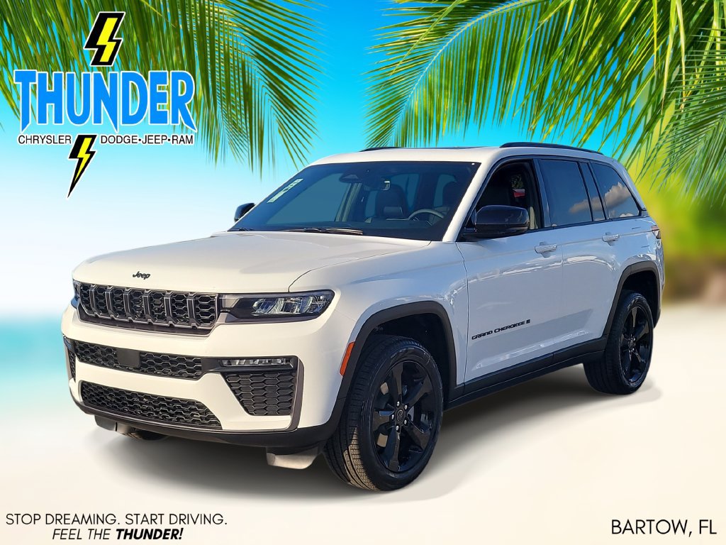 New 2027 Jeep Grand Cherokee Limited w/ Limited Altitude Package RWD image 2