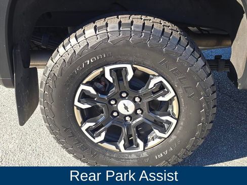 Used 2023 Chevrolet Silverado 1500 ZR2 AWD/4WD image 32