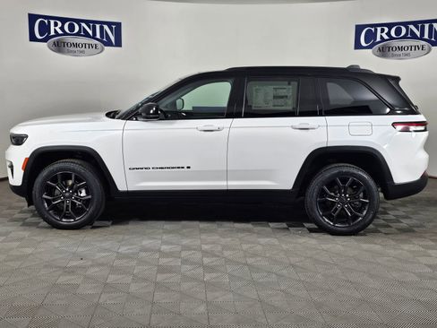 New 2025 Jeep Grand Cherokee Limited image 2