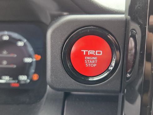 Used 2025 Toyota Tacoma TRD Sport w/ TRD Sport Premium Package RWD image 33