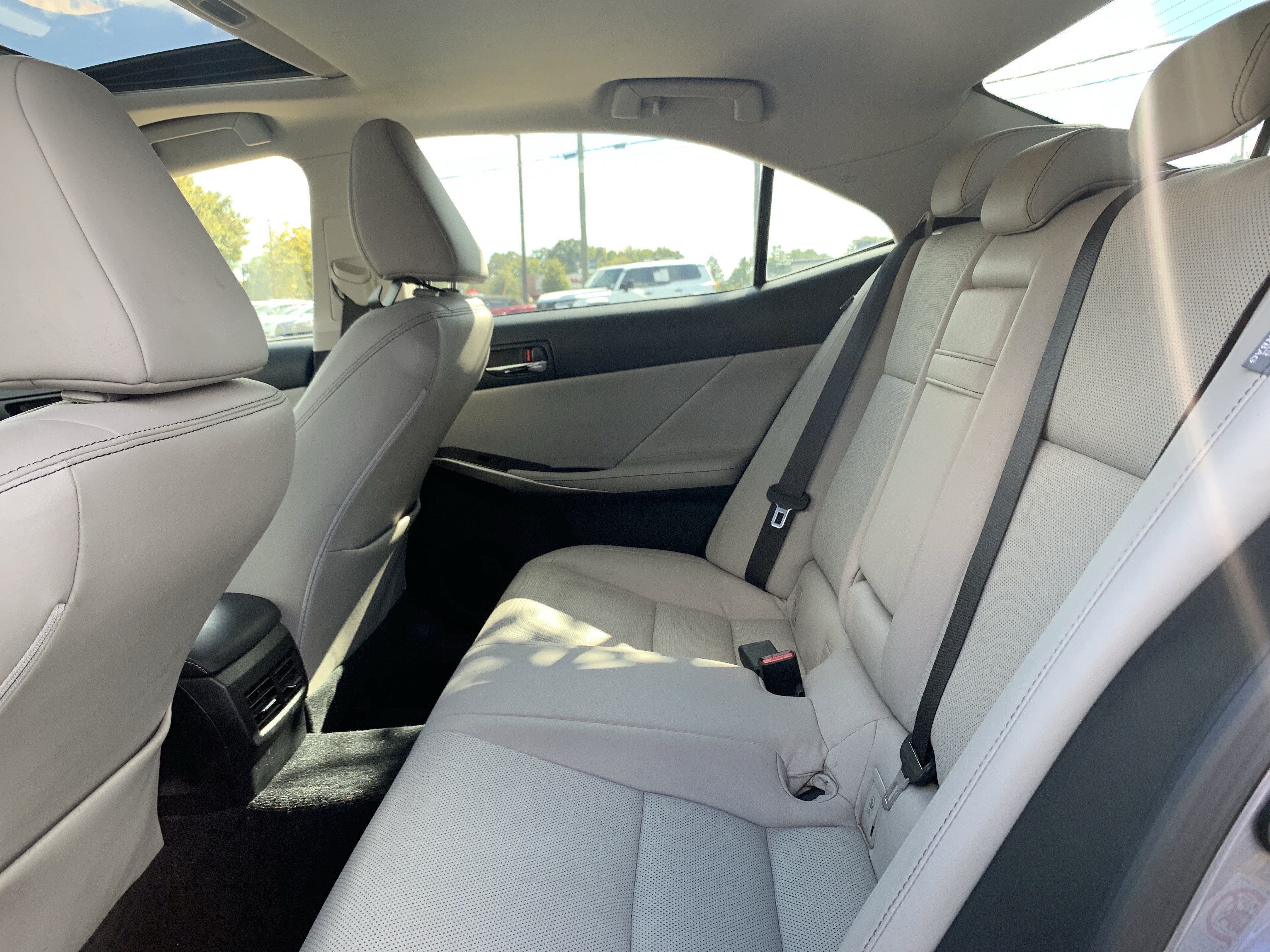 Used 2015 Lexus IS 250 RWD image 32