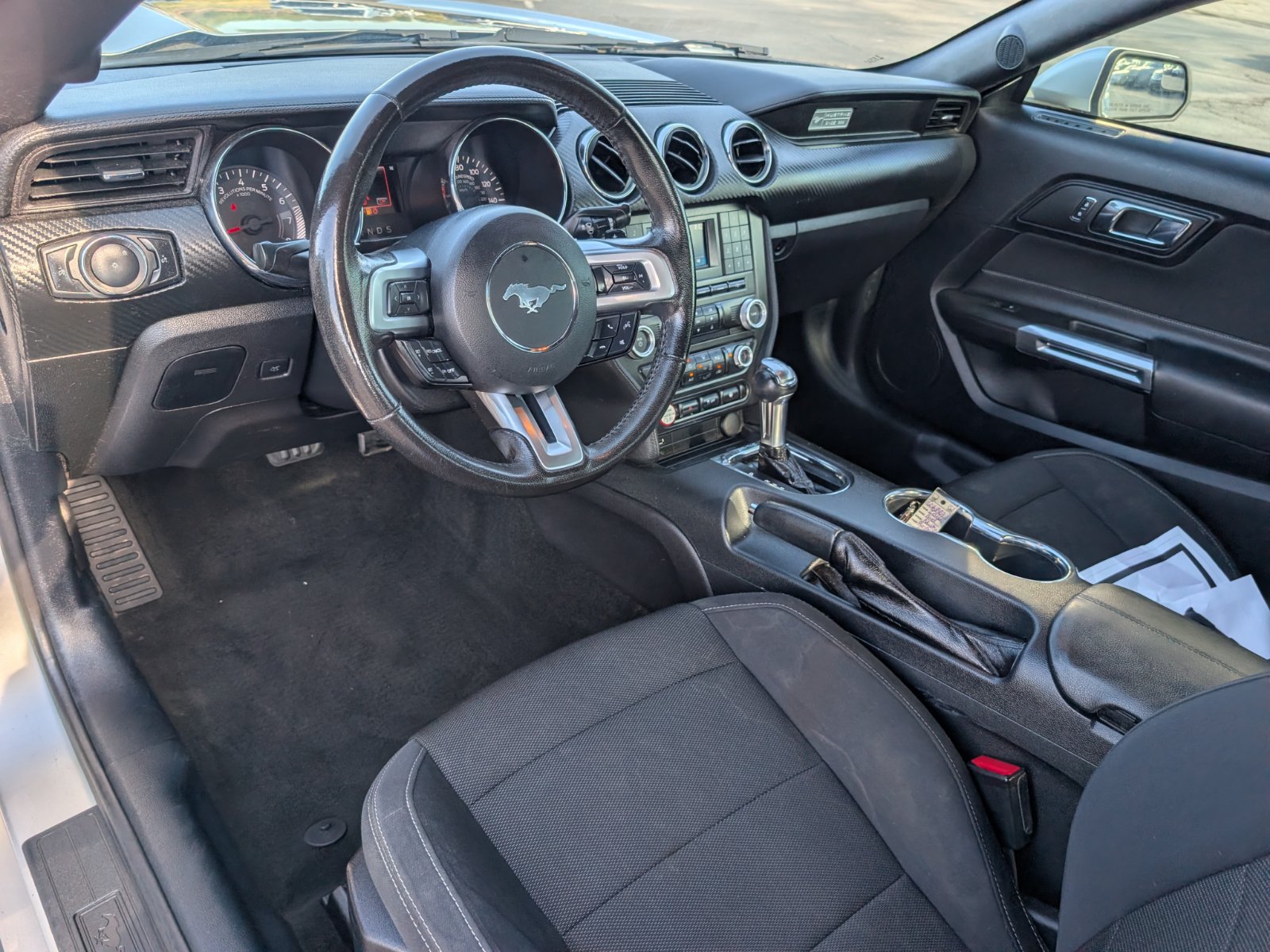 Used 2016 Ford Mustang Coupe RWD image 10
