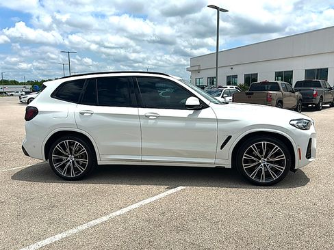 Certified 2024 BMW X3 sDrive30i w/ Premium Package w/ZPA RWD image 9