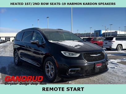 Used 2022 Chrysler Pacifica Limited