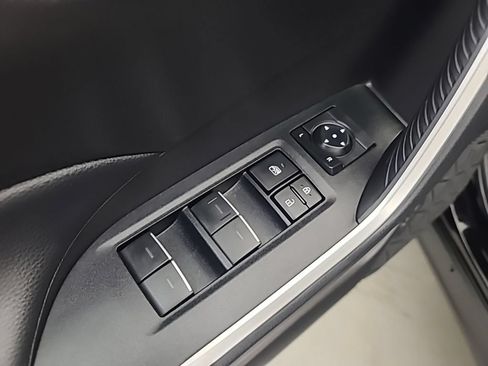 Used 2025 Toyota RAV4 XLE AWD/4WD image 24