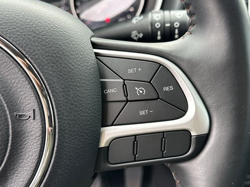 Used 2019 Jeep Compass Latitude w/ Popular Equipment Group image 26