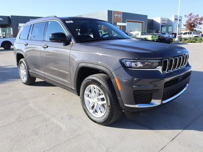New 2025 Jeep Grand Cherokee L Laredo w/ Luxury Tech Group I