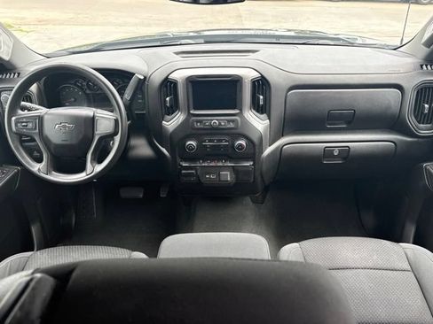 Used 2021 Chevrolet Silverado 1500 Custom Trail Boss AWD/4WD image 14