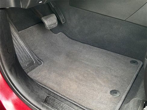 Certified 2024 Jeep Grand Cherokee Limited w/ Black Appearance Package image 18