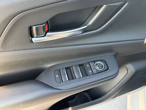 New 2026 Toyota Prius Plug-In Hybrid image 18