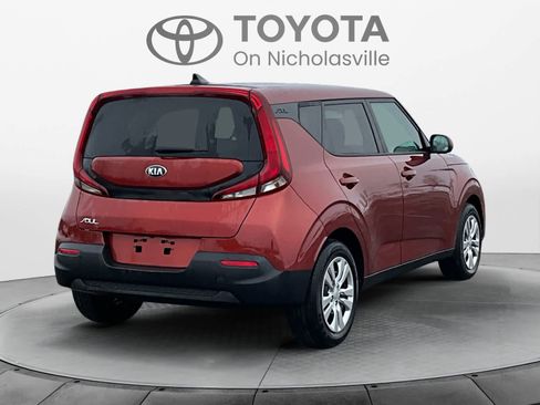 Used 2020 Kia Soul LX image 6