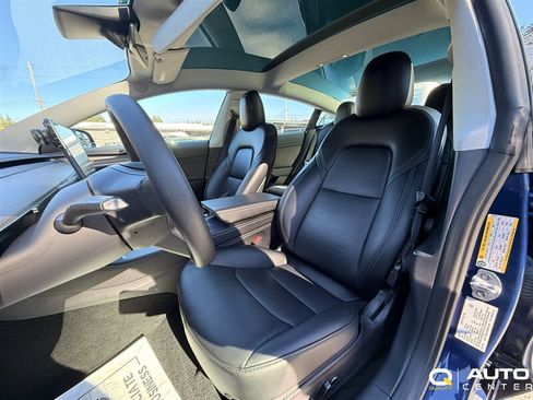 Used 2022 Tesla Model 3 RWD image 4