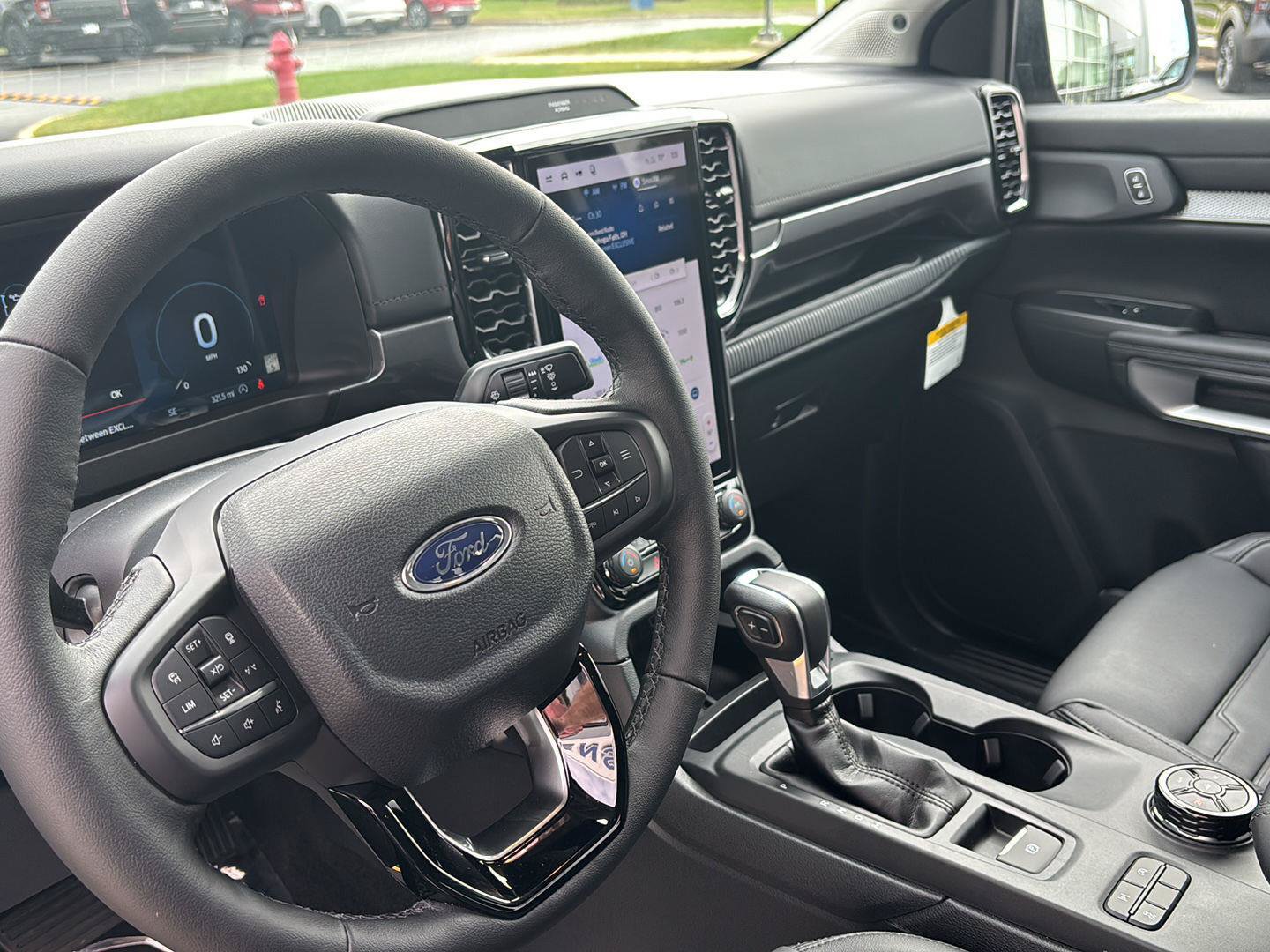 New 2026 Ford Ranger Lariat w/ Black Appearance Package AWD/4WD image 13