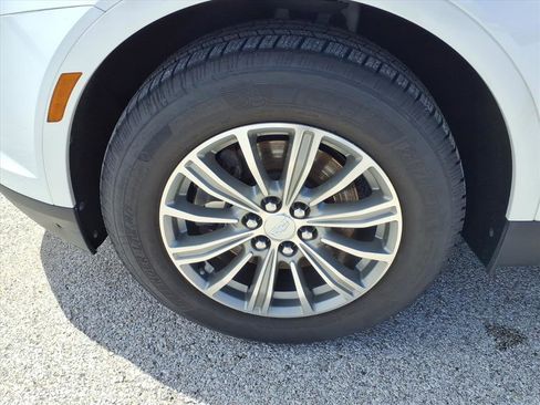 Used 2019 Cadillac XT5 Luxury FWD image 21