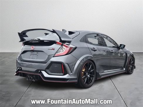 Used 2018 Honda Civic Type R image 4