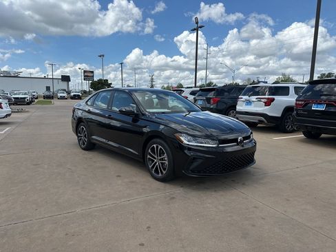 New 2026 Volkswagen Jetta Sport FWD image 3