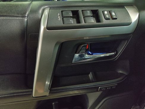 Used 2016 Toyota 4Runner Limited image 27