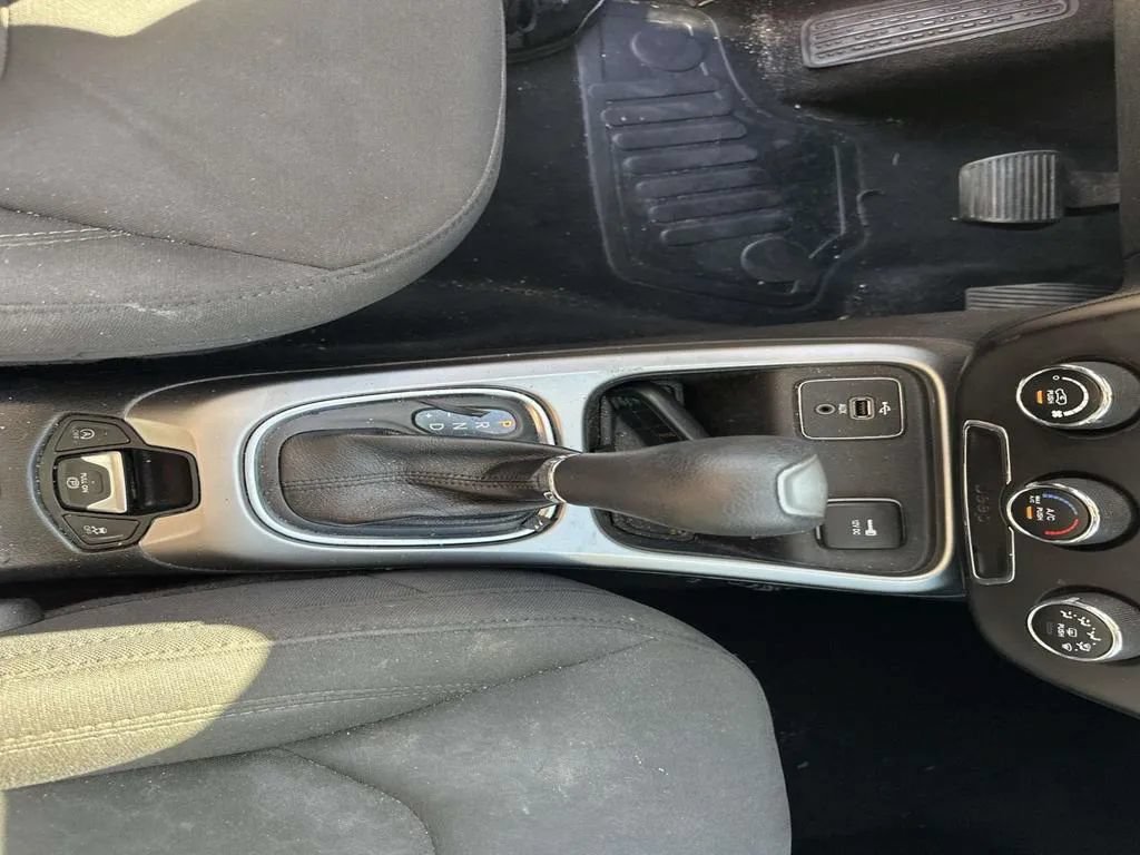 Used 2018 Jeep Compass Sport FWD image 22