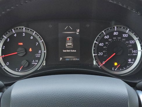 Used 2020 Toyota Highlander LE image 22