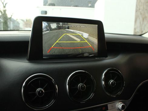 Used 2018 Kia Stinger Premium RWD image 32