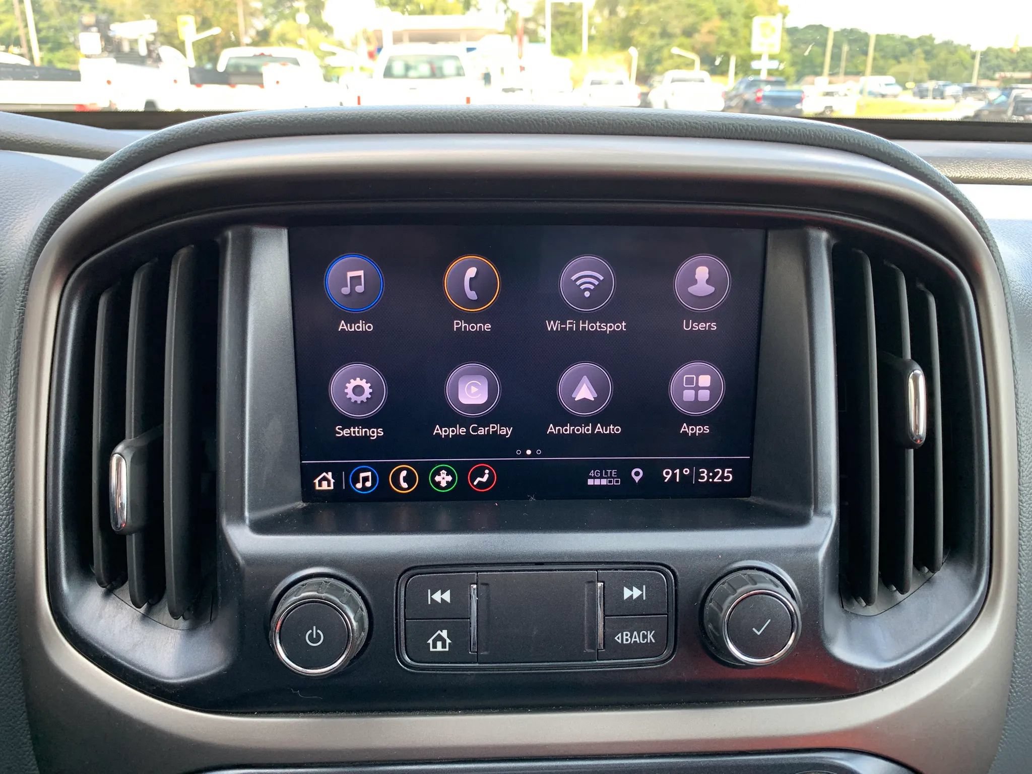 Used 2019 Chevrolet Colorado Z71 AWD/4WD image 17