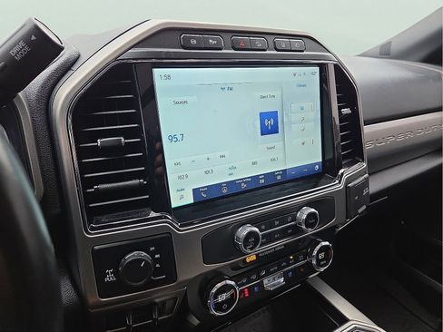 Used 2022 Ford F350 Platinum w/ Tremor Off-Road Package image 16