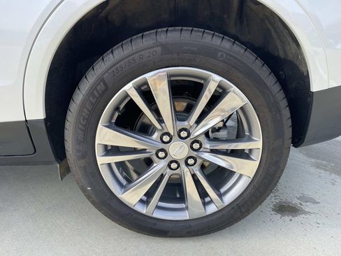 Certified 2025 Cadillac XT5 Premium Luxury image 11