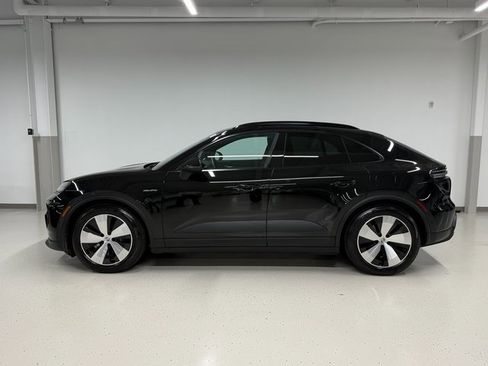 Used 2024 Porsche Macan 4 Electric image 2