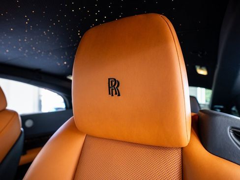 Used 2018 Rolls-Royce Wraith image 37