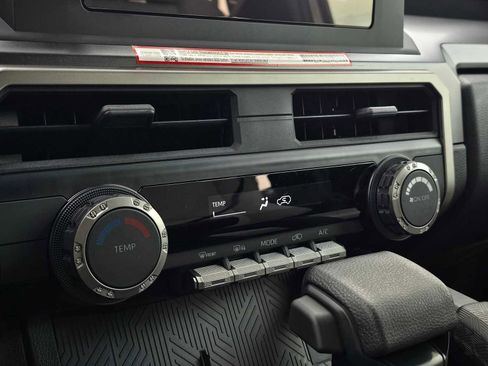 Certified 2025 Toyota 4Runner SR5 image 27