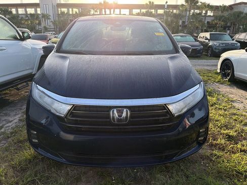Used 2024 Honda Odyssey EX-L image 2