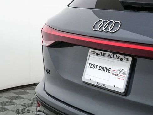 New 2026 Audi Q7 3.0T Prestige image 37