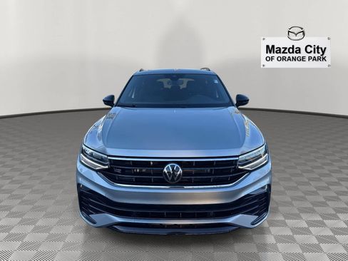Used 2024 Volkswagen Tiguan SE R-Line image 2