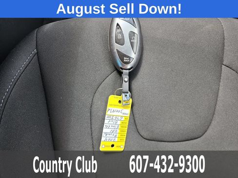 Certified 2024 Hyundai Elantra SEL w/ Convenience Package FWD image 32