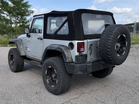 Used 2012 Jeep Wrangler Sport AWD/4WD image 3