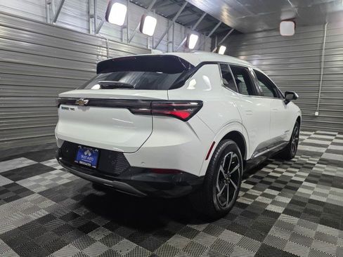 Used 2025 Chevrolet Equinox EV LT image 4