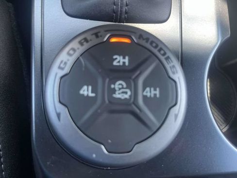 Used 2025 Ford Bronco 4-Door AWD/4WD image 30