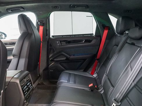 New 2026 Porsche Cayenne GTS AWD/4WD image 24