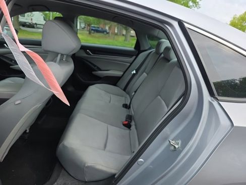 Used 2018 Honda Accord LX image 23