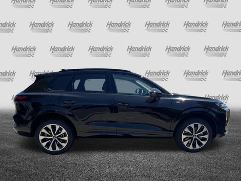 Used 2026 Audi Q3 quattro 2.0T w/ Driver Assistance Package AWD/4WD image 10