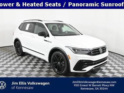 Certified 2022 Volkswagen Tiguan SE R-Line