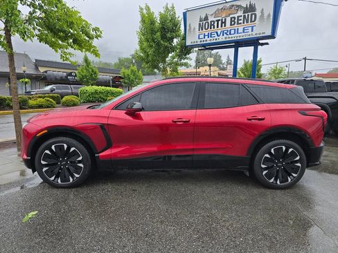Used 2024 Chevrolet Blazer EV RS AWD/4WD image 8