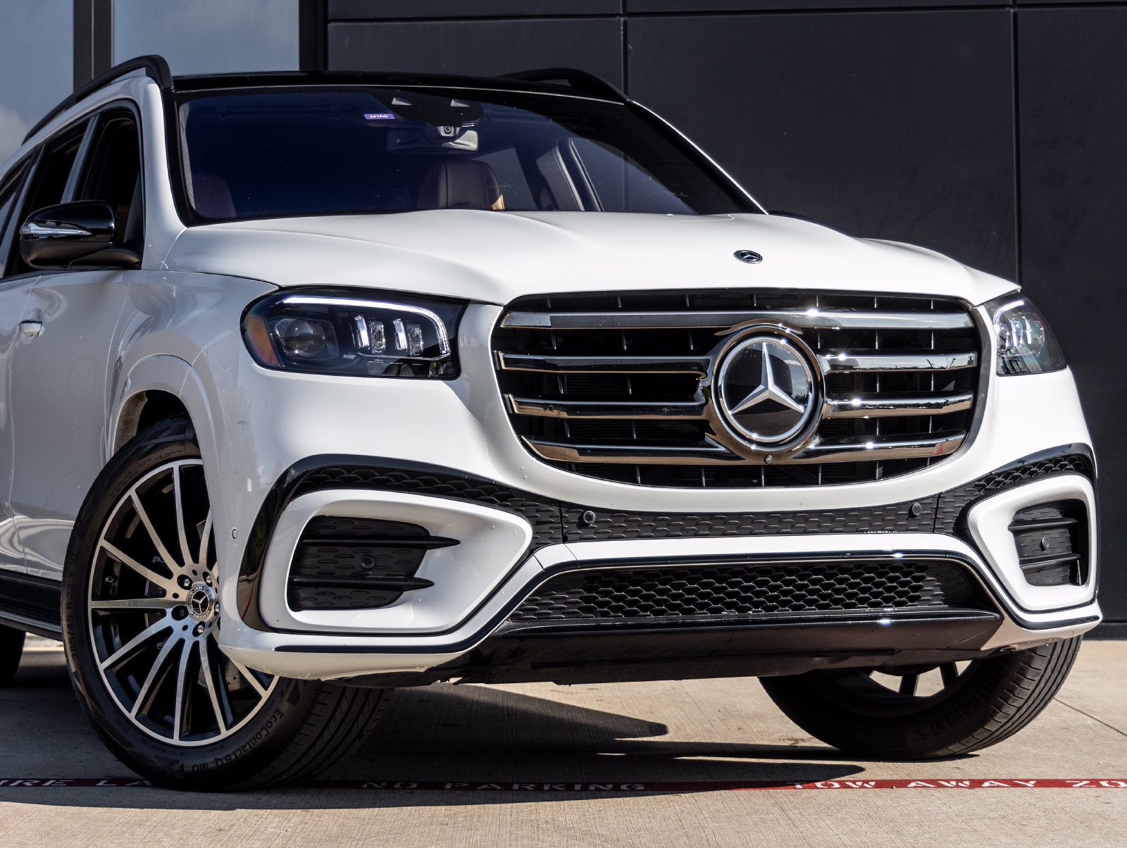 Used 2026 Mercedes-Benz GLS 450 4MATIC image 5