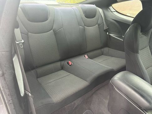 Used 2010 Hyundai Genesis 2.0T RWD image 24